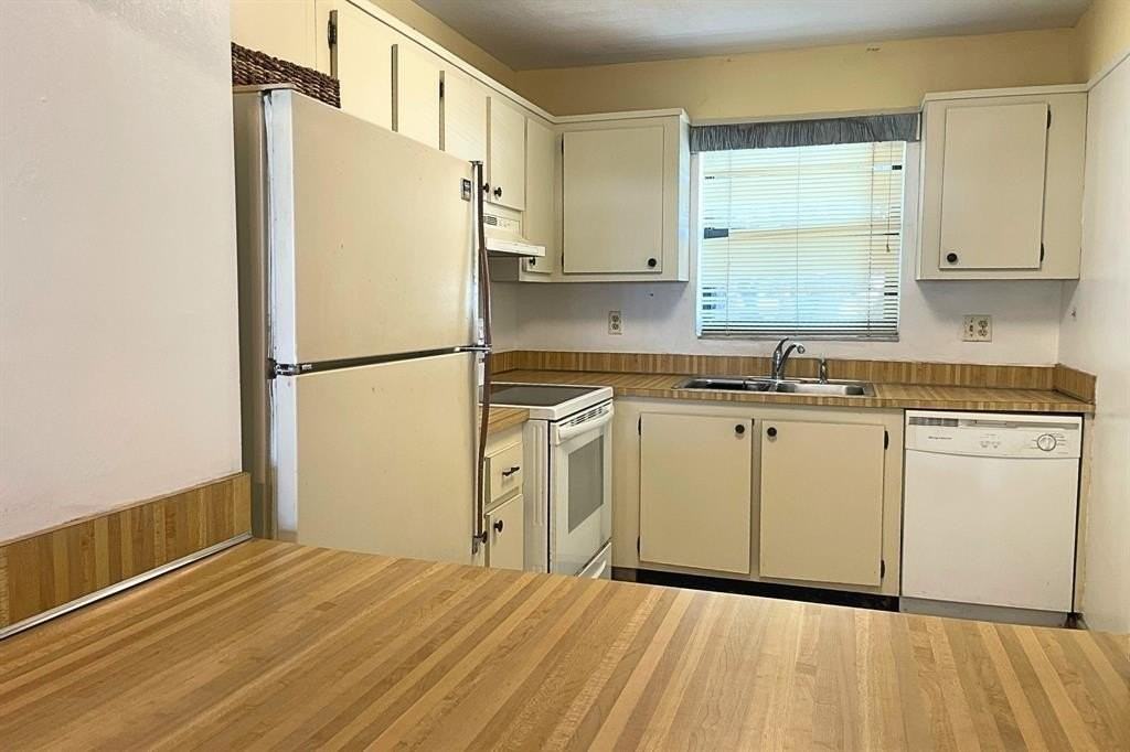 2101 W Woolbright Rd #J202 - Photo 6 of 14