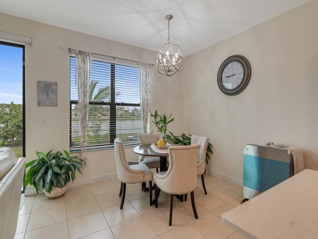 886 S Verona Trace Dr - Photo 5 of 31