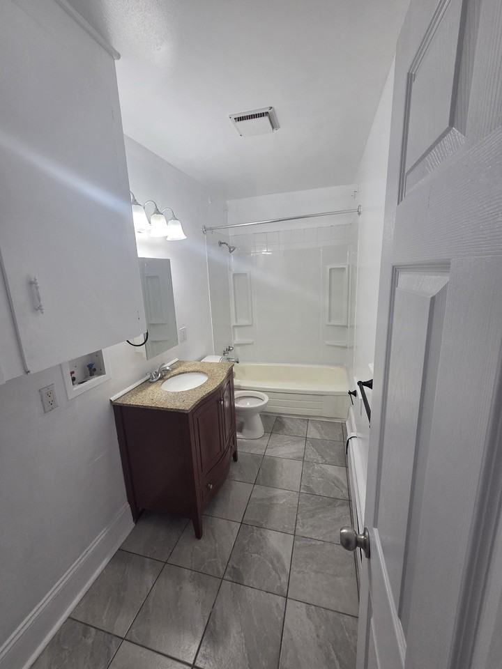 2219 Brunswick St #2 - Photo 7 of 10