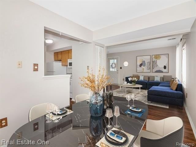 1323 Laurel Valley Dr - Photo 6 of 14