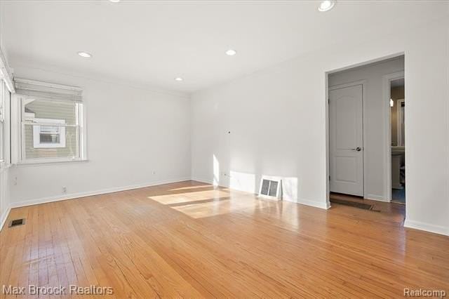 912 Woodsboro Dr - Photo 3 of 23