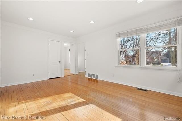 912 Woodsboro Dr - Photo 5 of 23