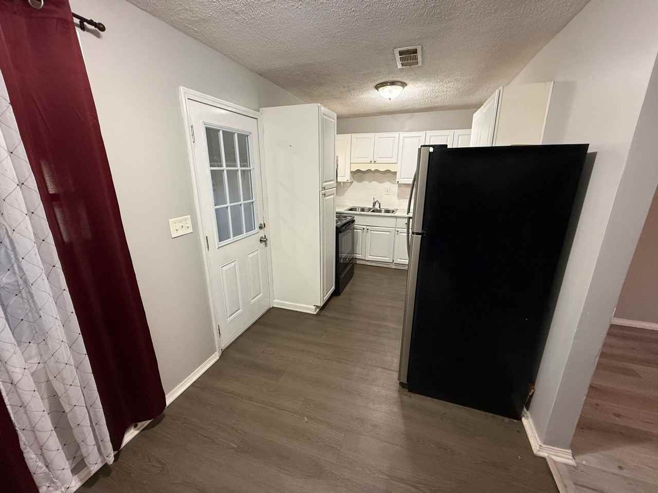 3534 Farwood Dr #1 - Photo 3 of 7