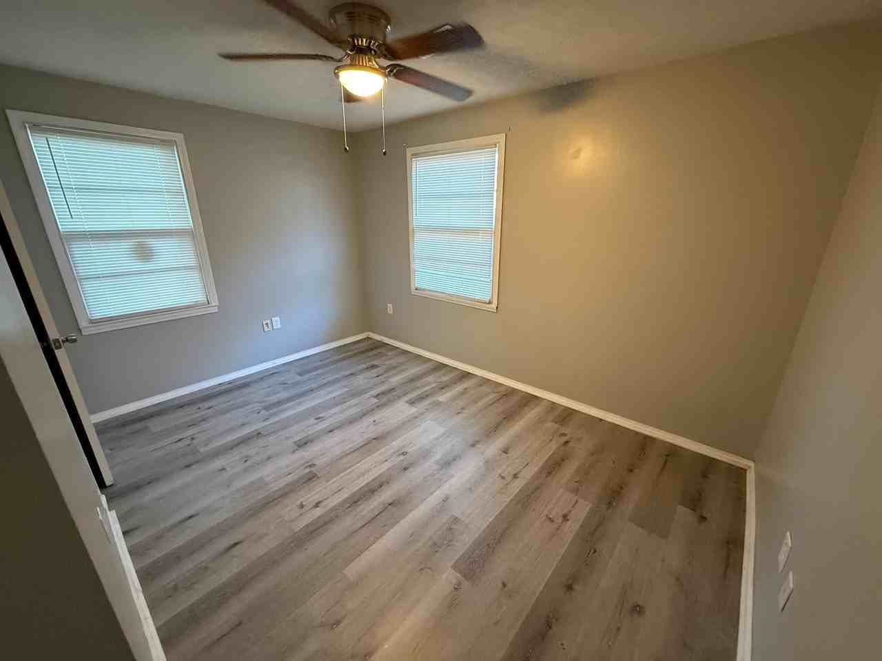 3534 Farwood Dr #1 - Photo 4 of 7