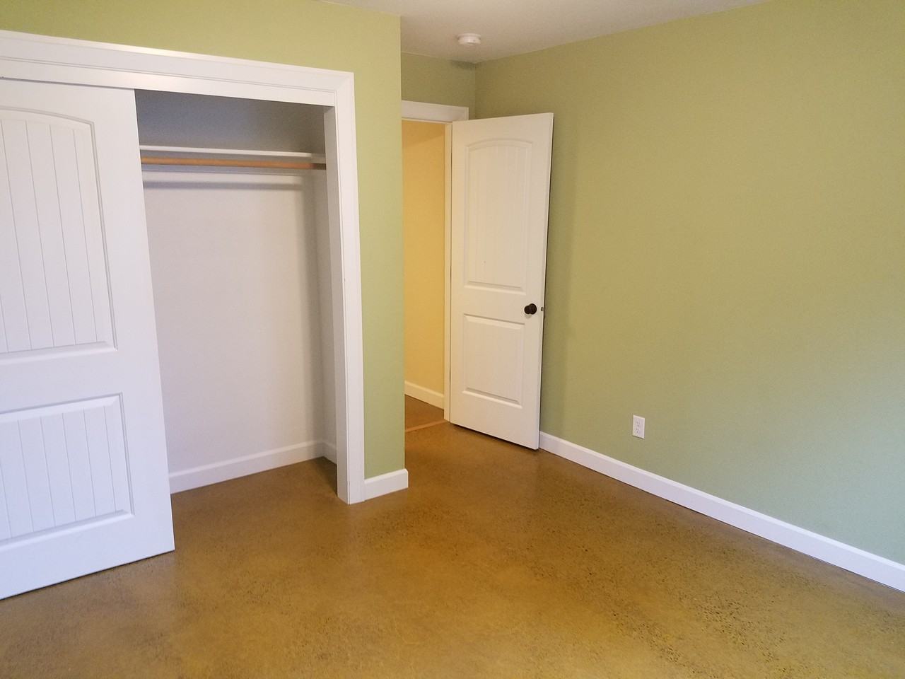 6811 Southwest 55th Avenue - Photo 7 of 30