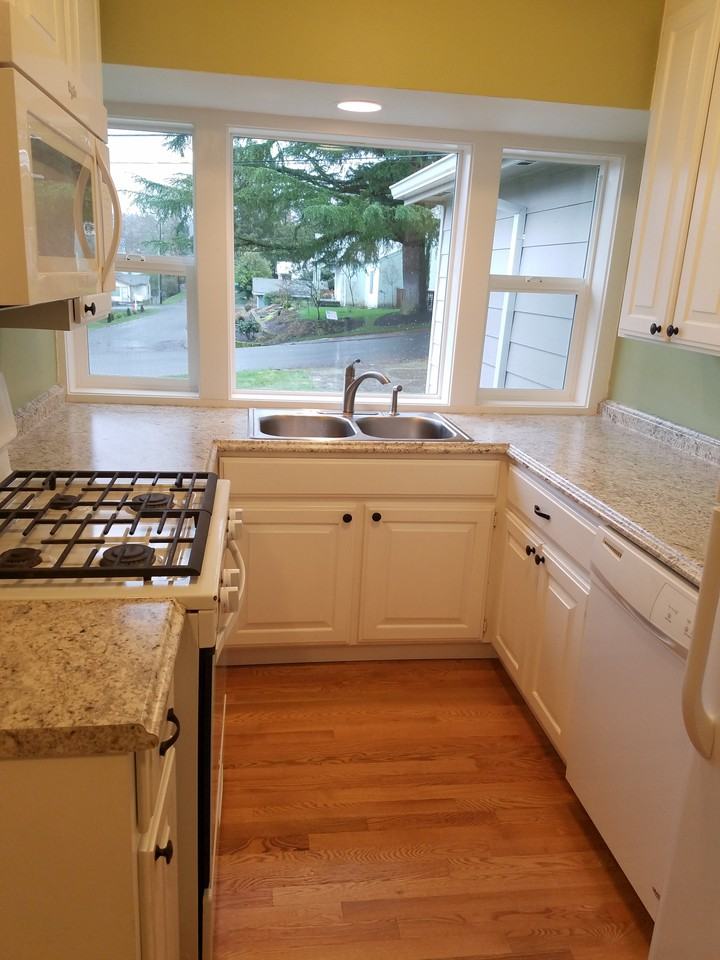 6811 Southwest 55th Avenue - Photo 4 of 30