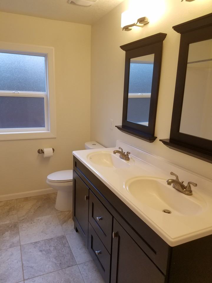 6811 Southwest 55th Avenue - Photo 5 of 30