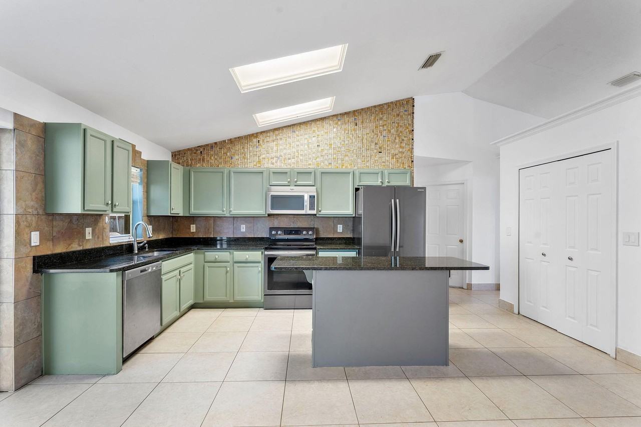 655 Se Ron Rico Ter - Photo 6 of 20