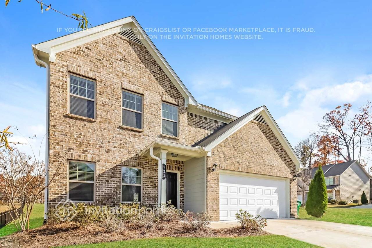 123 Moss Dr - Photo 4 of 18