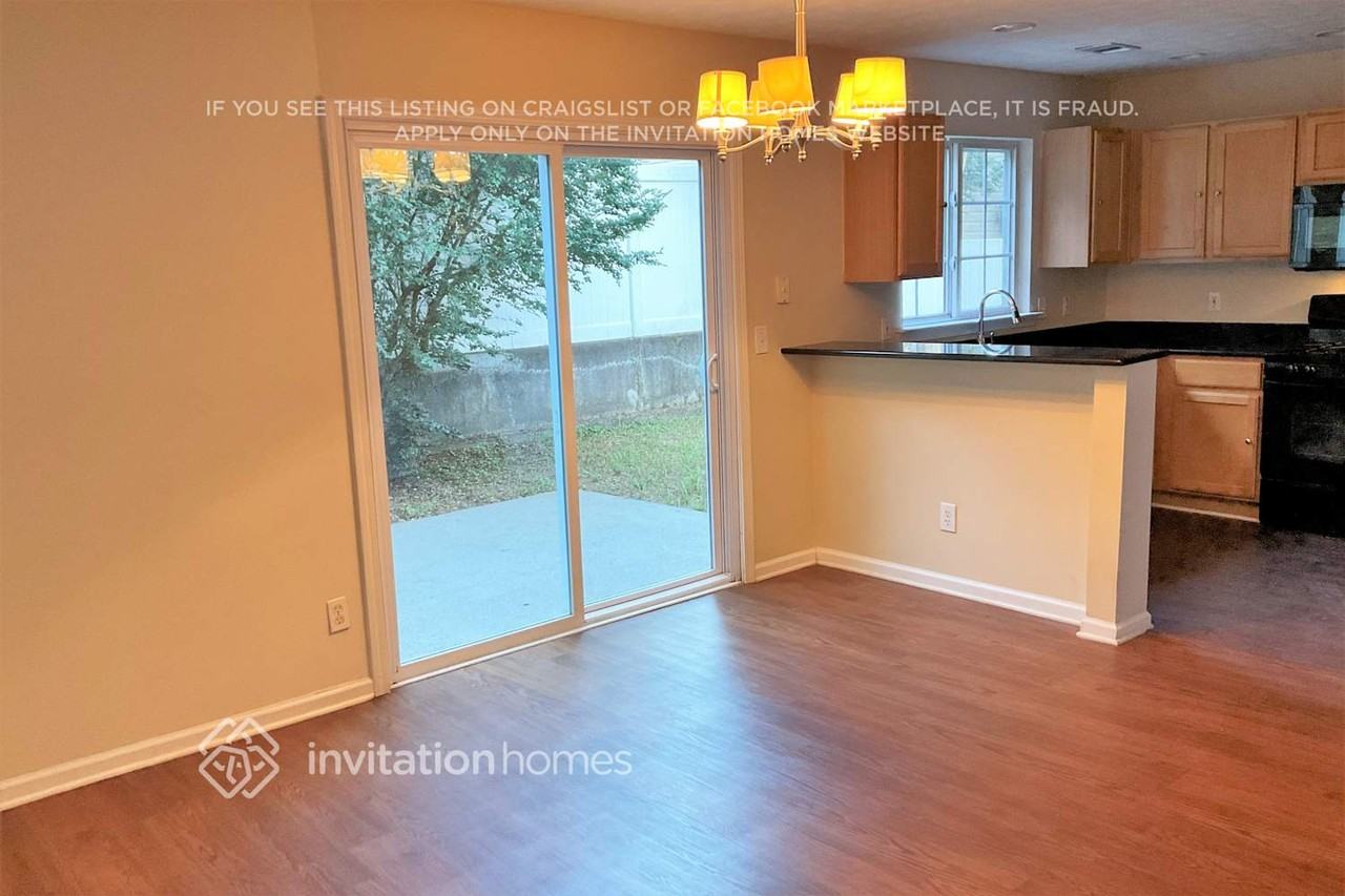 566 Windcroft Cir Nw - Photo 6 of 16