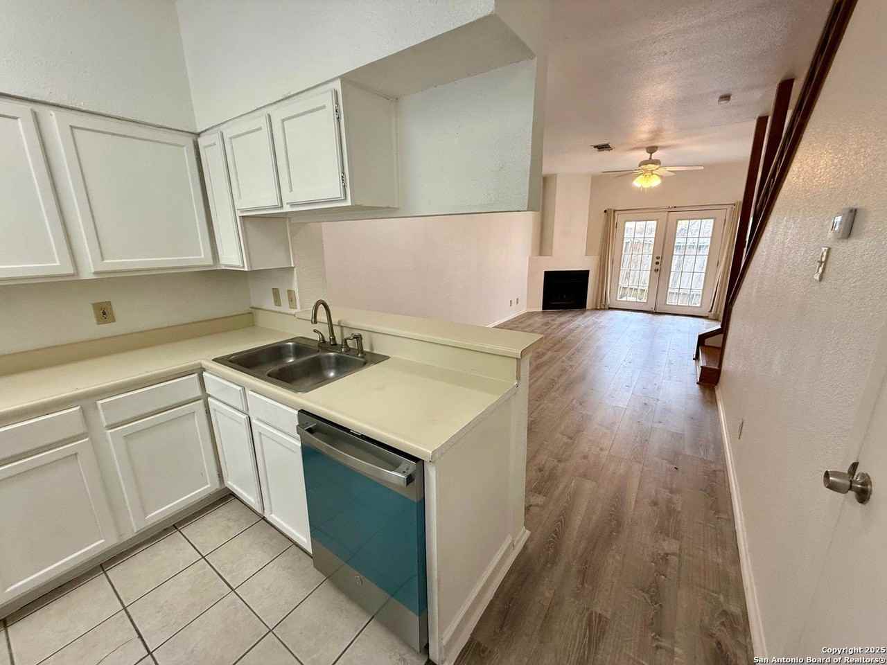 12231 Magnolia Blossom - Photo 2 of 21