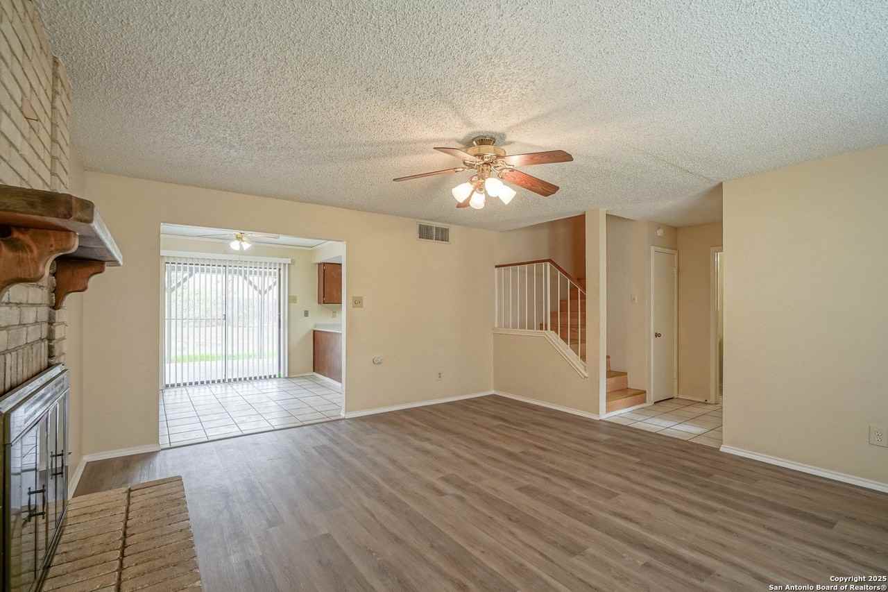 7262 Shadow Rdg - Photo 6 of 29