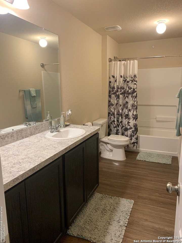 5102 Everett Loop - Photo 2 of 17