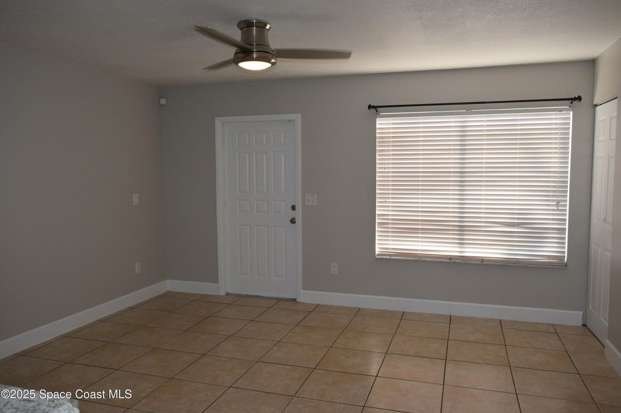 1657 Norwood St Ne - Photo 3 of 34