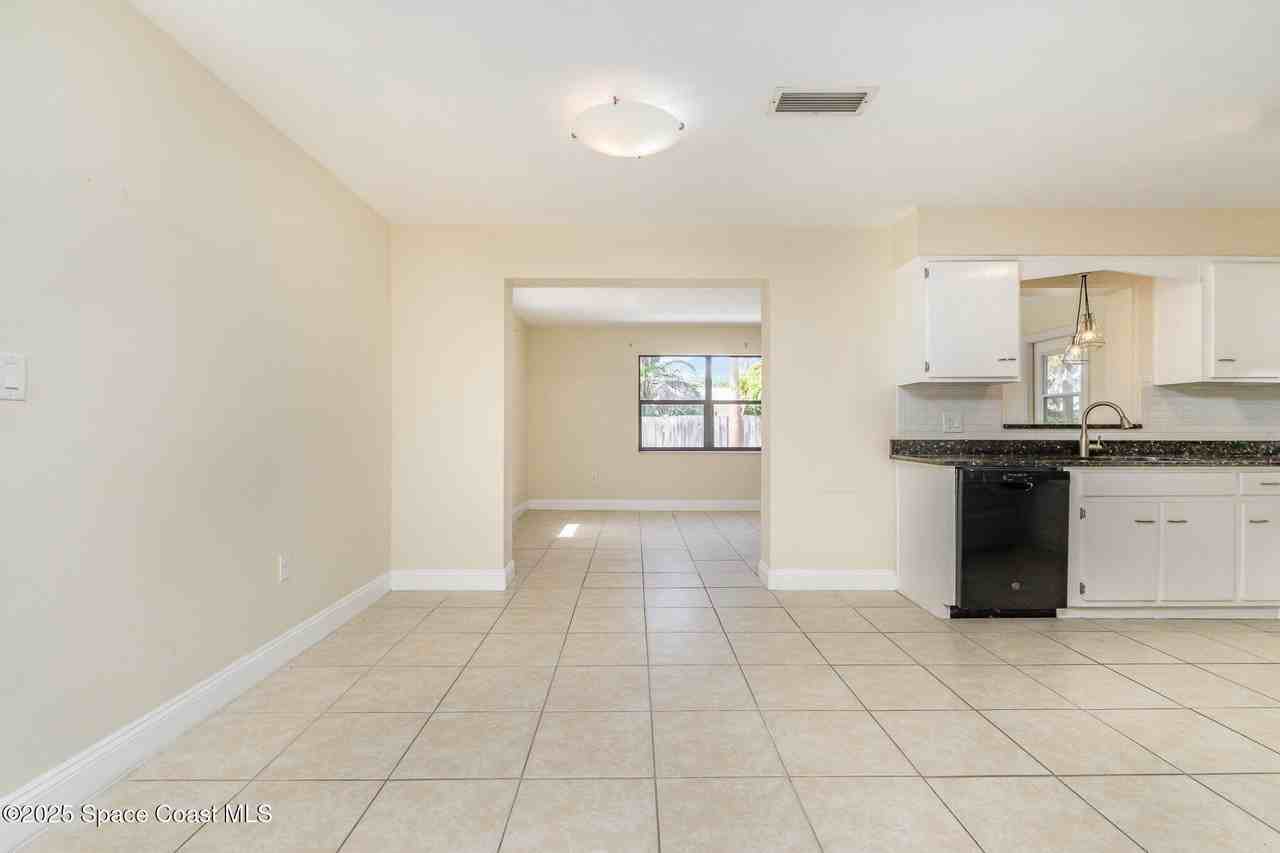 408 Cassia Blvd - Photo 7 of 17