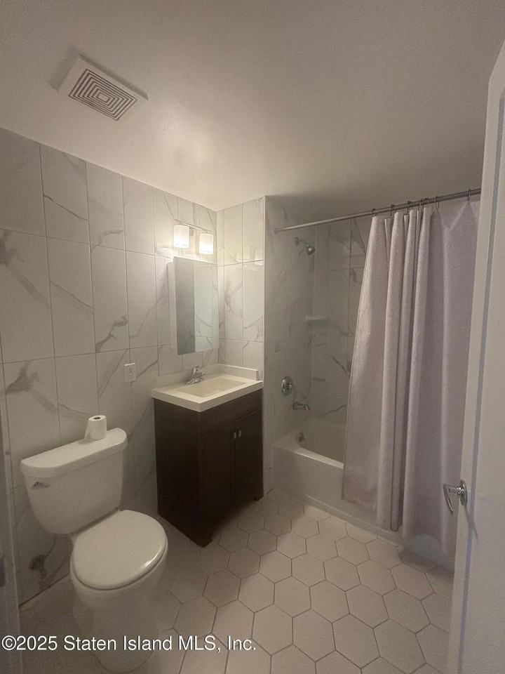 15 Highland Ave Unit 1b #1B - Photo 2 of 4