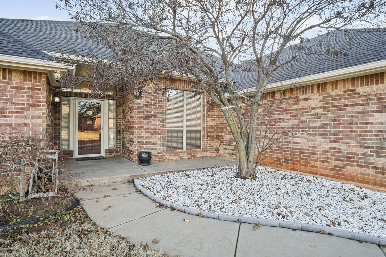 2708 Nw 170th Ter #1 - Photo 2 of 50