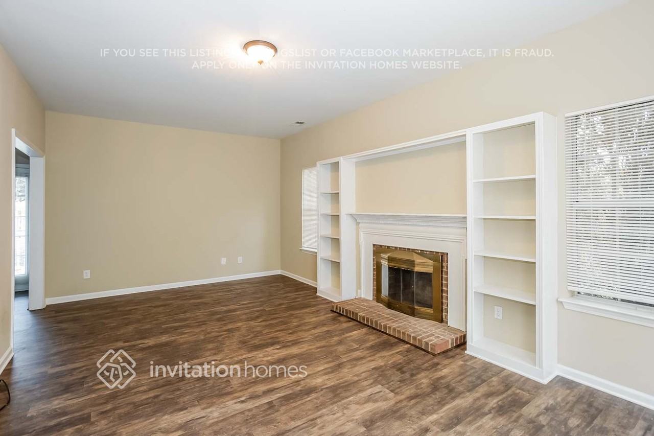 9645 Melanie Thompson Dr - Photo 4 of 21