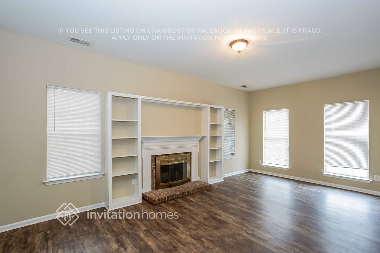 9645 Melanie Thompson Dr - Photo 5 of 21