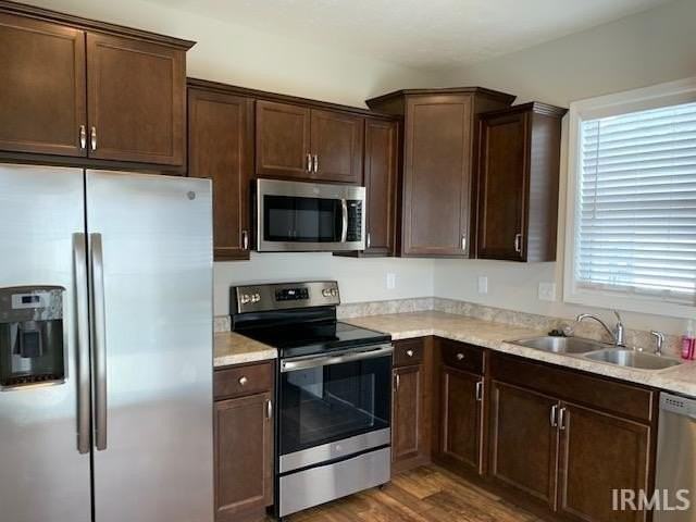 824 Cameo Ct - Photo 4 of 11