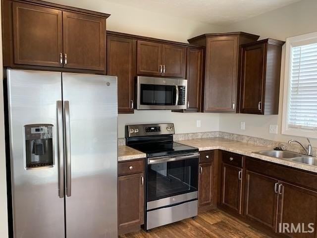 824 Cameo Ct - Photo 5 of 11