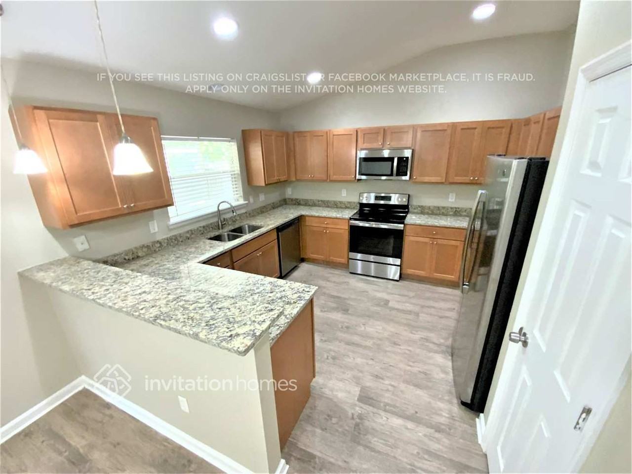 260 Brantley Harbor Dr - Photo 5 of 17