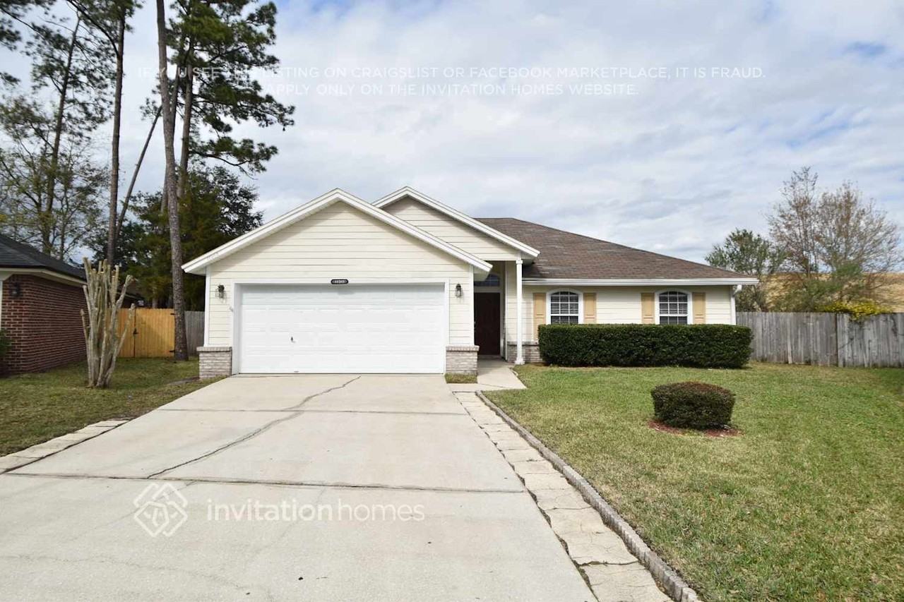 11265 Finchley Ln - Photo 2 of 5