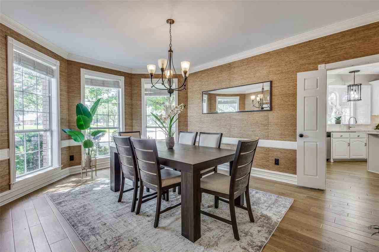 300 Southridge Lakes Pkwy #1 - Photo 6 of 22