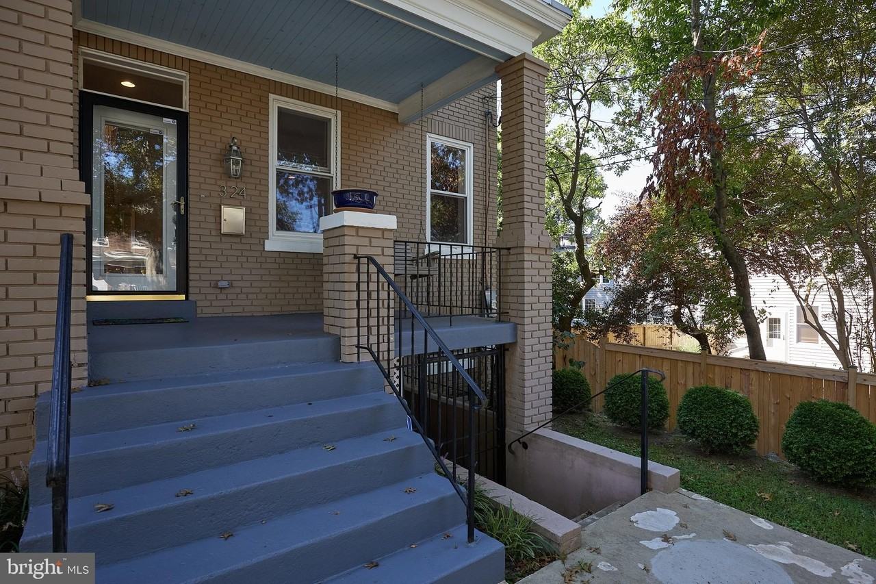 324 Varnum St Nw - Photo 2 of 50