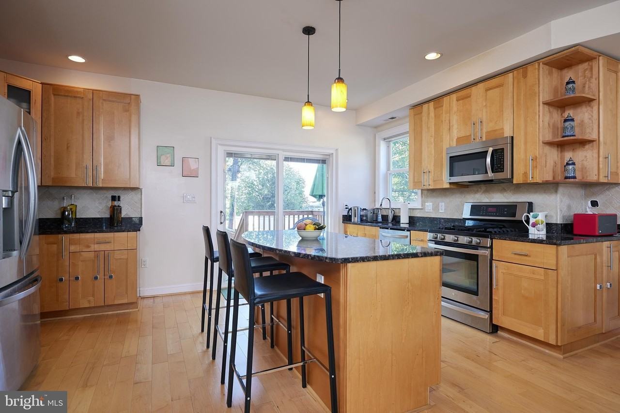 324 Varnum St Nw - Photo 7 of 50