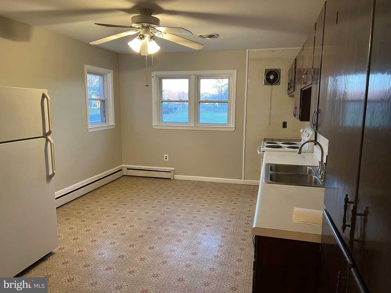 913 S Stepney Rd - Photo 6 of 21