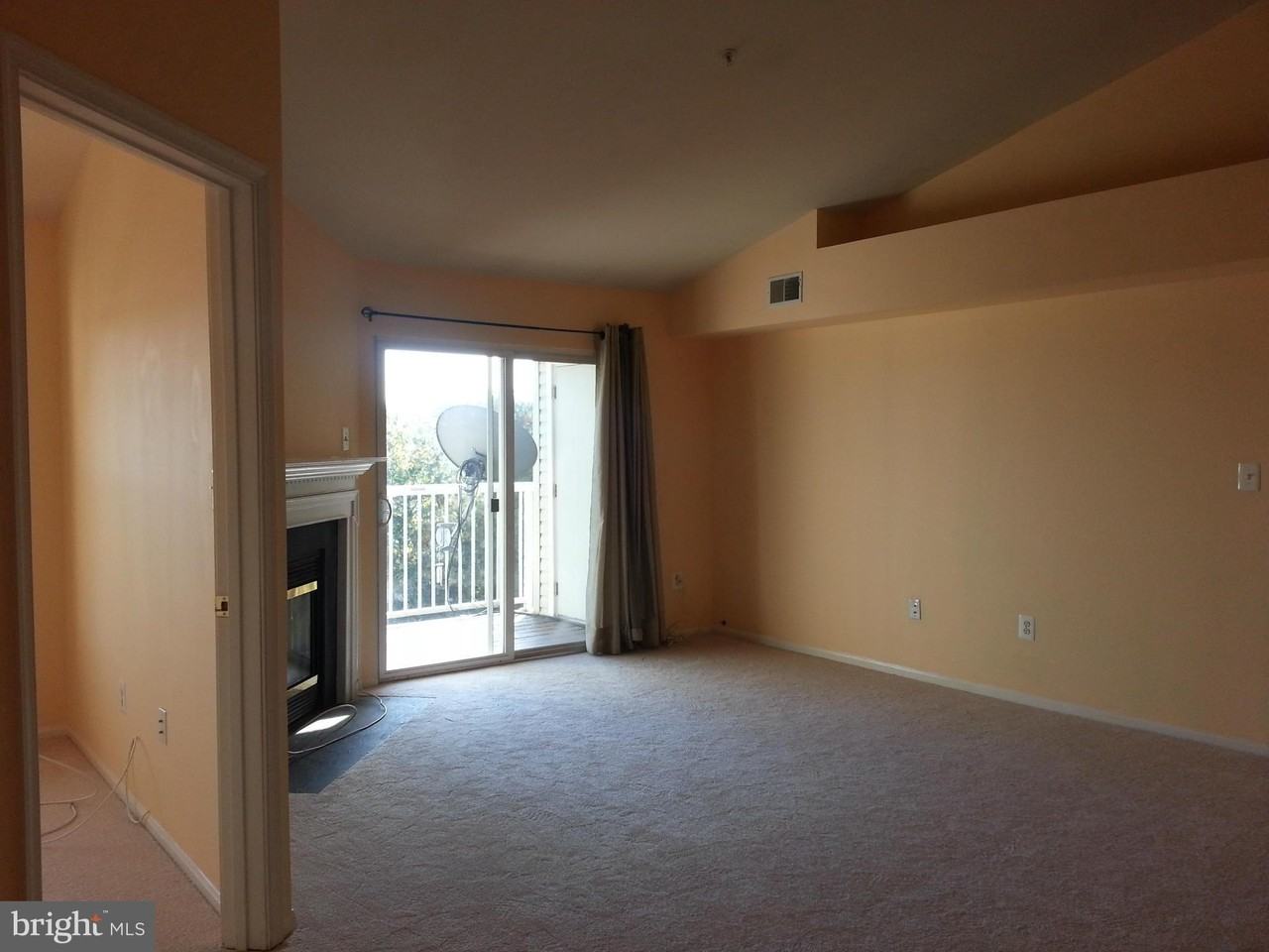 13800 Farnsworth Ln Apt 5404 #5404 - Photo 7 of 27