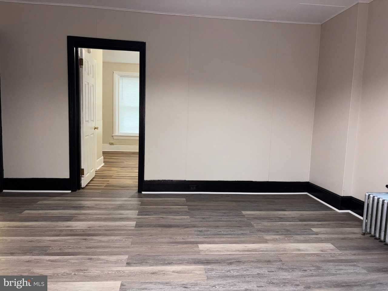 121 E Washington St Unit B #B - Photo 3 of 22