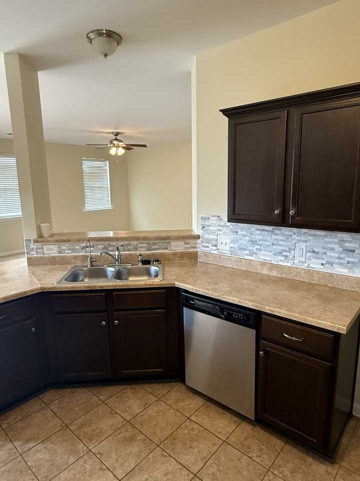 1629 Robindale Dr #1 - Photo 6 of 12