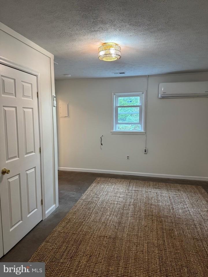 3548 N Frederick Pike - Photo 4 of 11