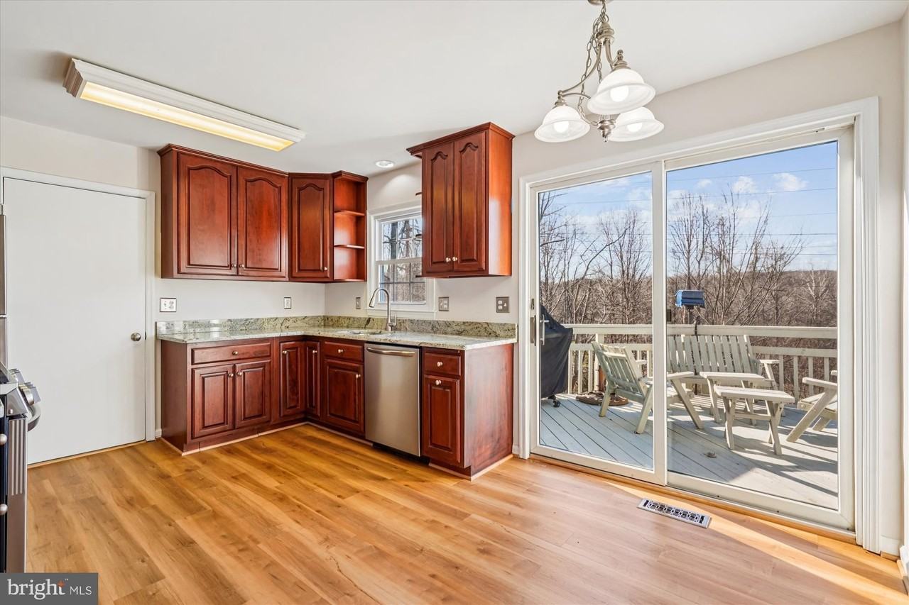 1918 Contralto Ct - Photo 6 of 50