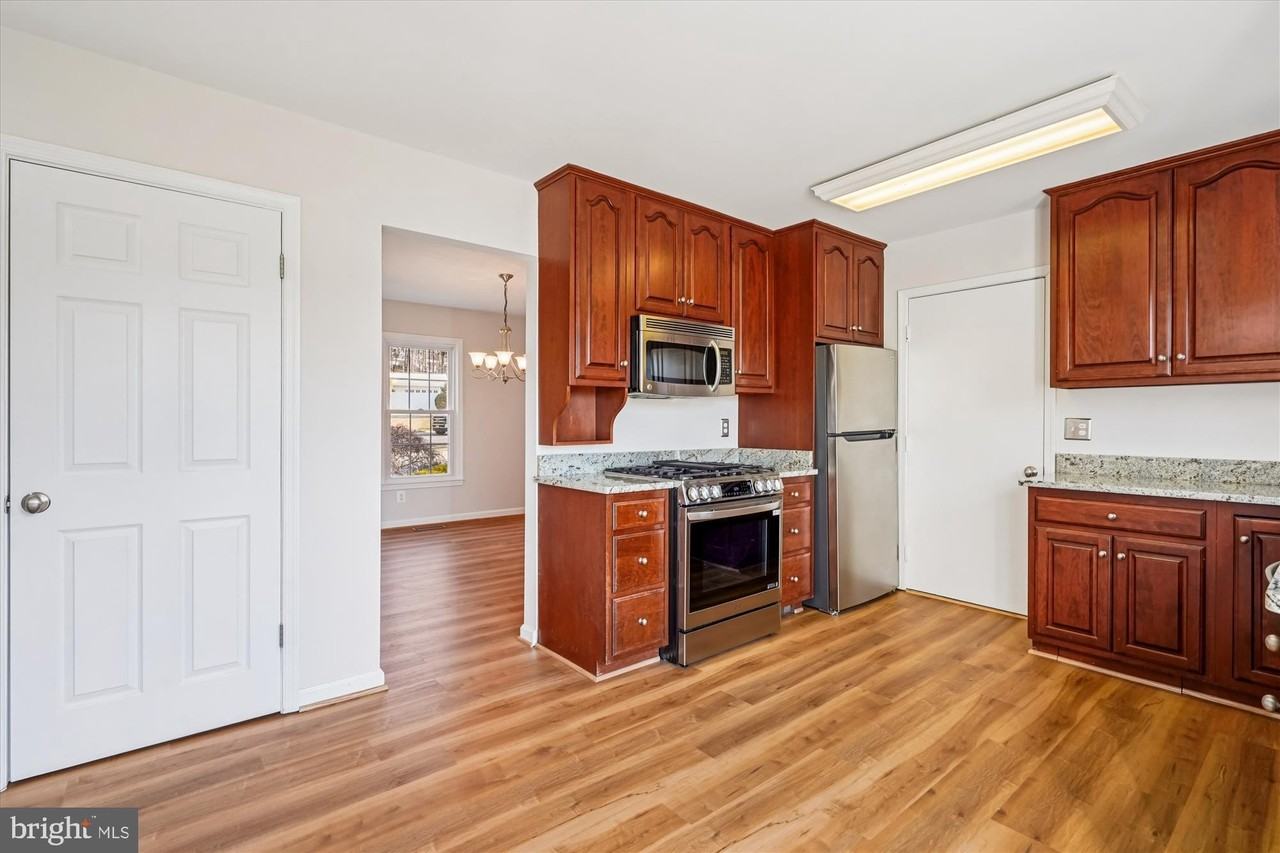 1918 Contralto Ct - Photo 7 of 50