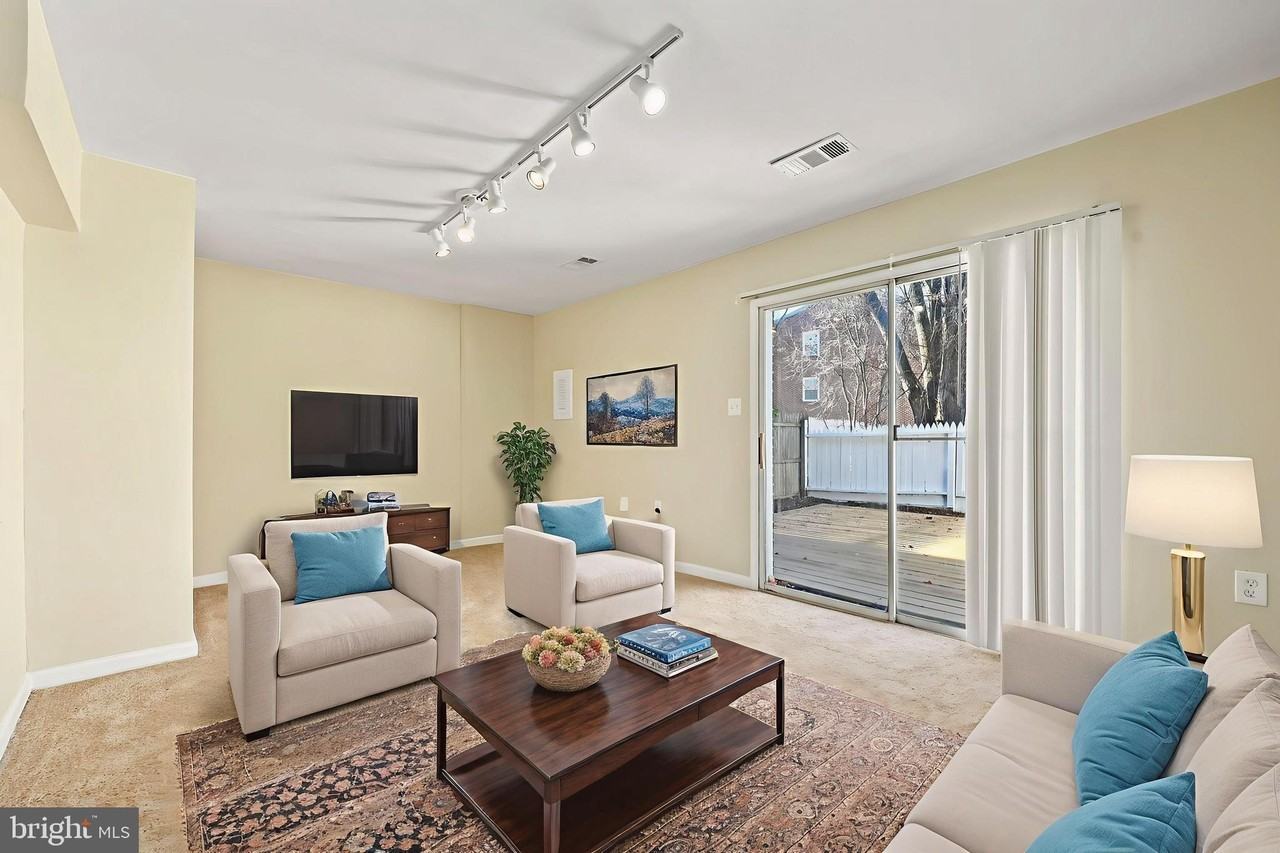 15256 Waterwheel Ter - Photo 5 of 40