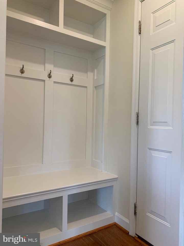 6922 Lunette Ln - Photo 6 of 16