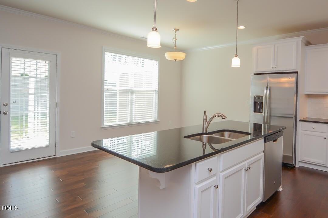 1803 Grandmaster Way - Photo 5 of 26