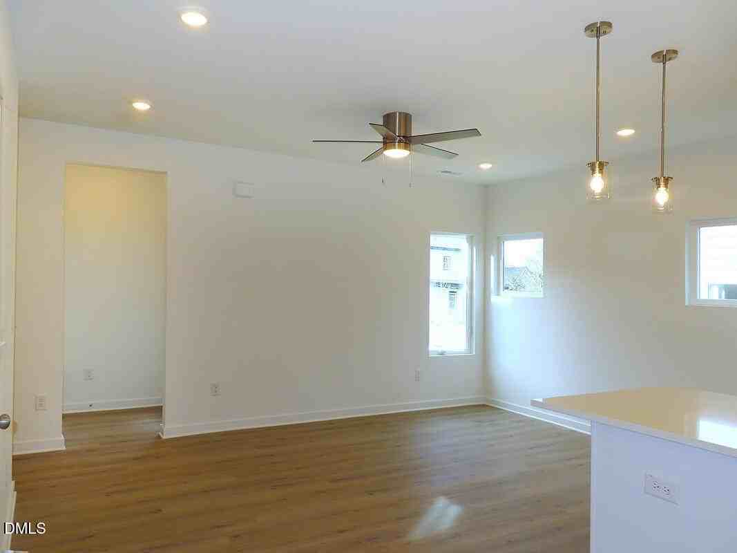 112 N Guthrie Ave Apt A #A - Photo 7 of 23