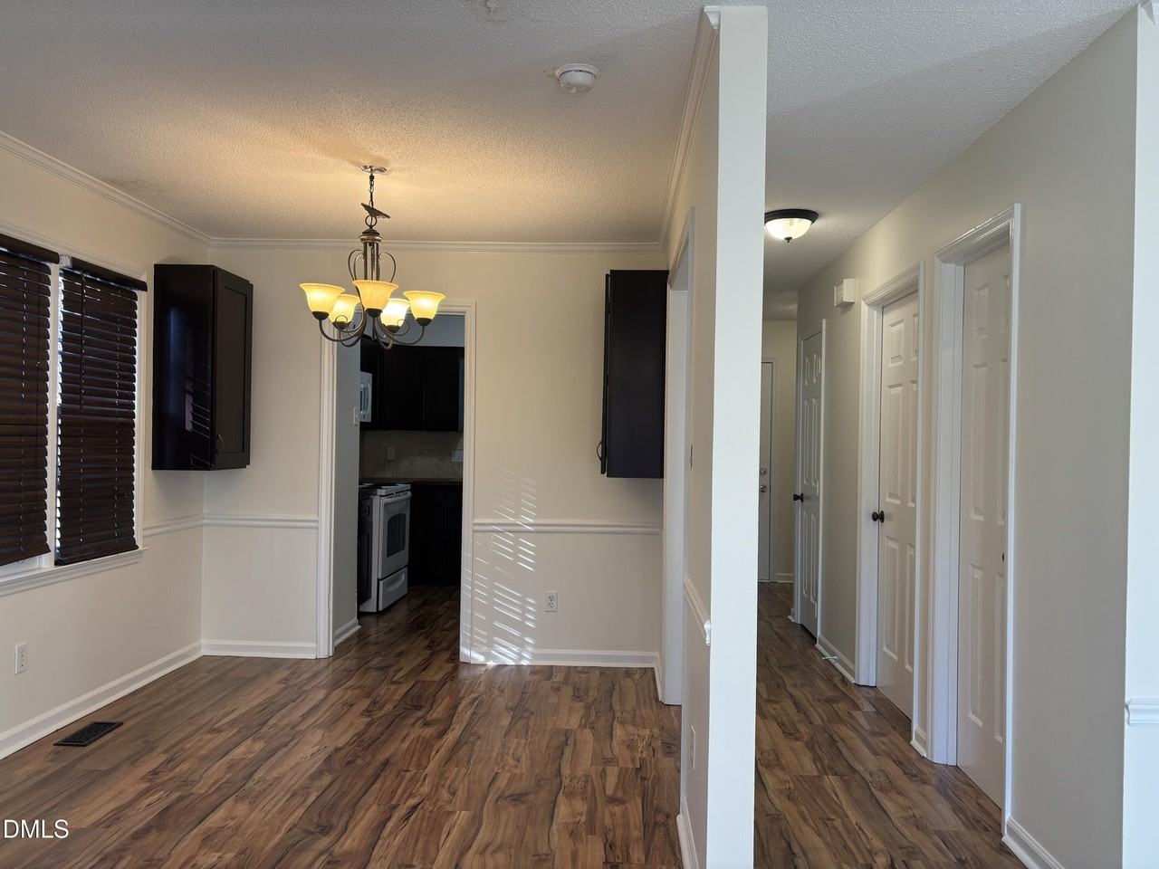 726 Branniff Dr - Photo 3 of 22