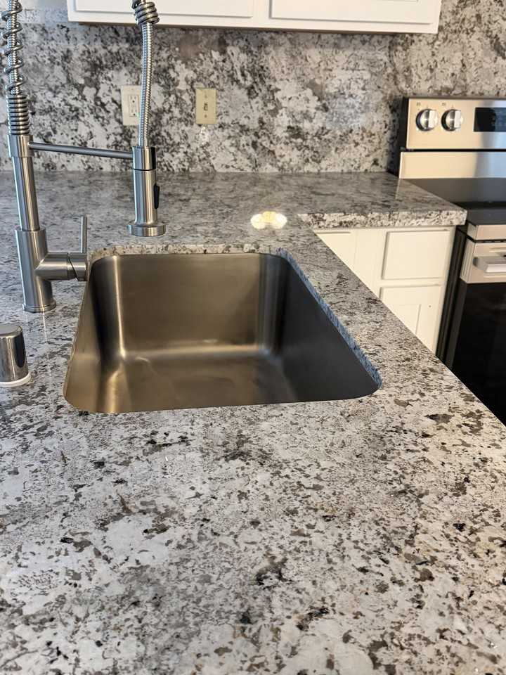 2680 Millcreek Dr - Photo 3 of 4