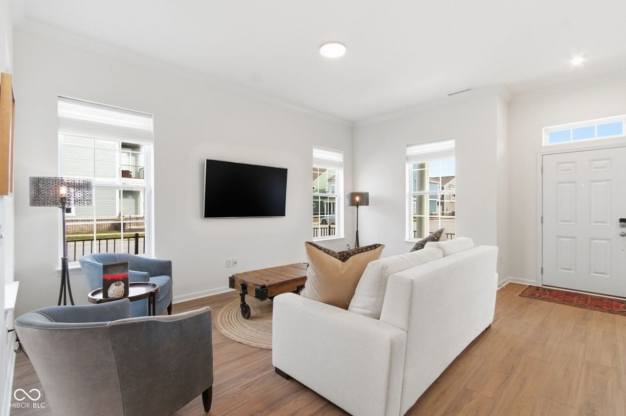 776 Templeton Dr - Photo 7 of 37