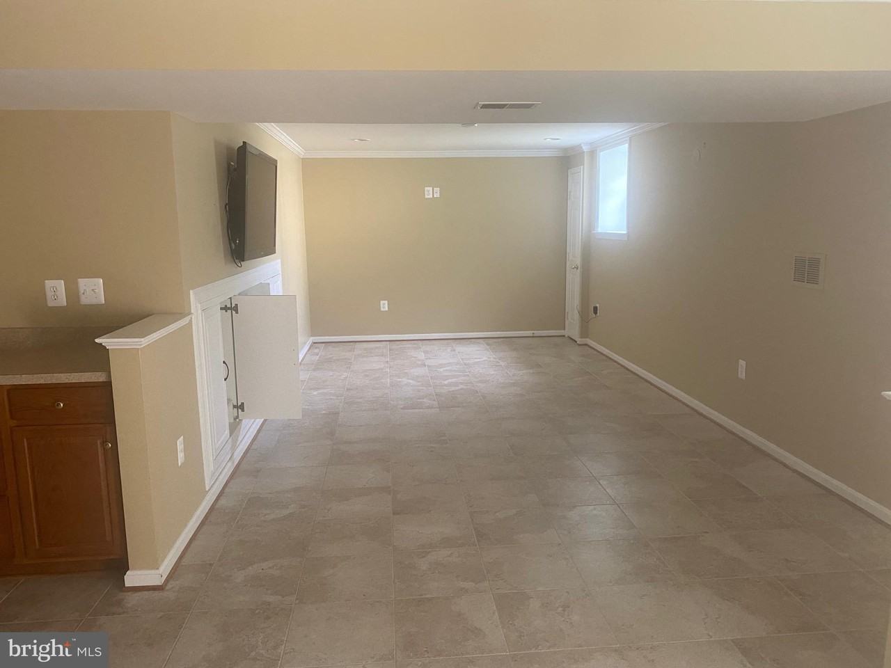 8050 Settle Ct ##B - Photo 4 of 11