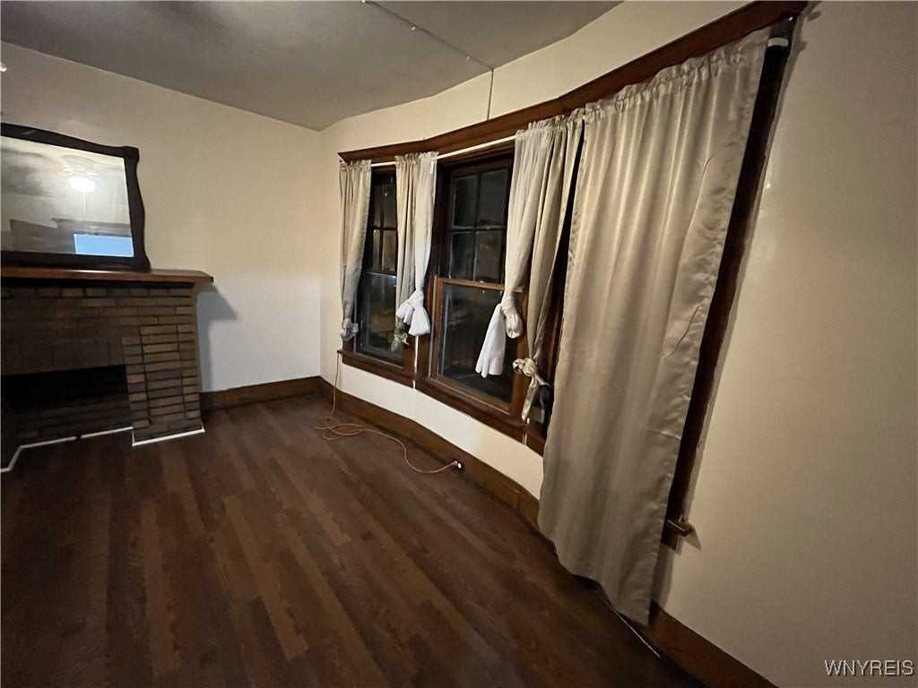 168 Rodney Ave - Photo 3 of 29
