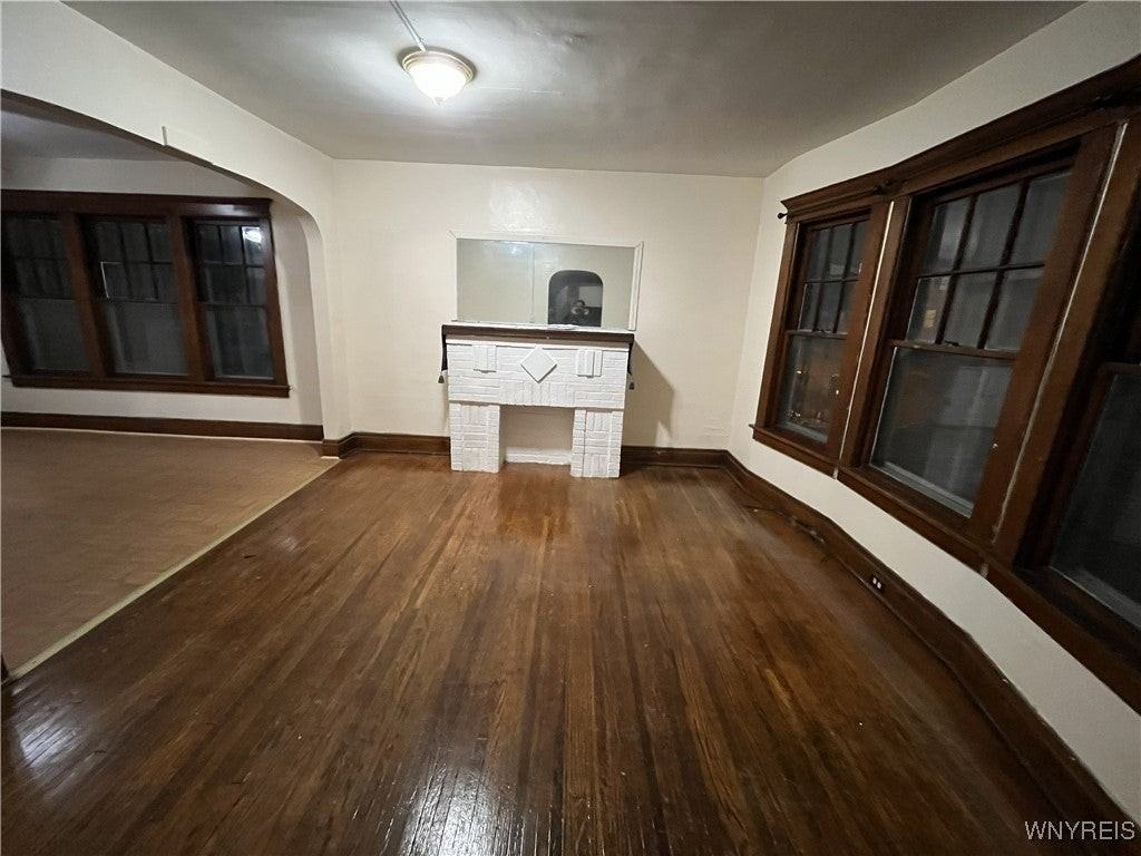 168 Rodney Ave - Photo 2 of 20