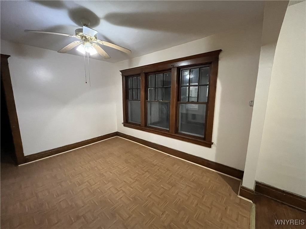 168 Rodney Ave - Photo 4 of 20