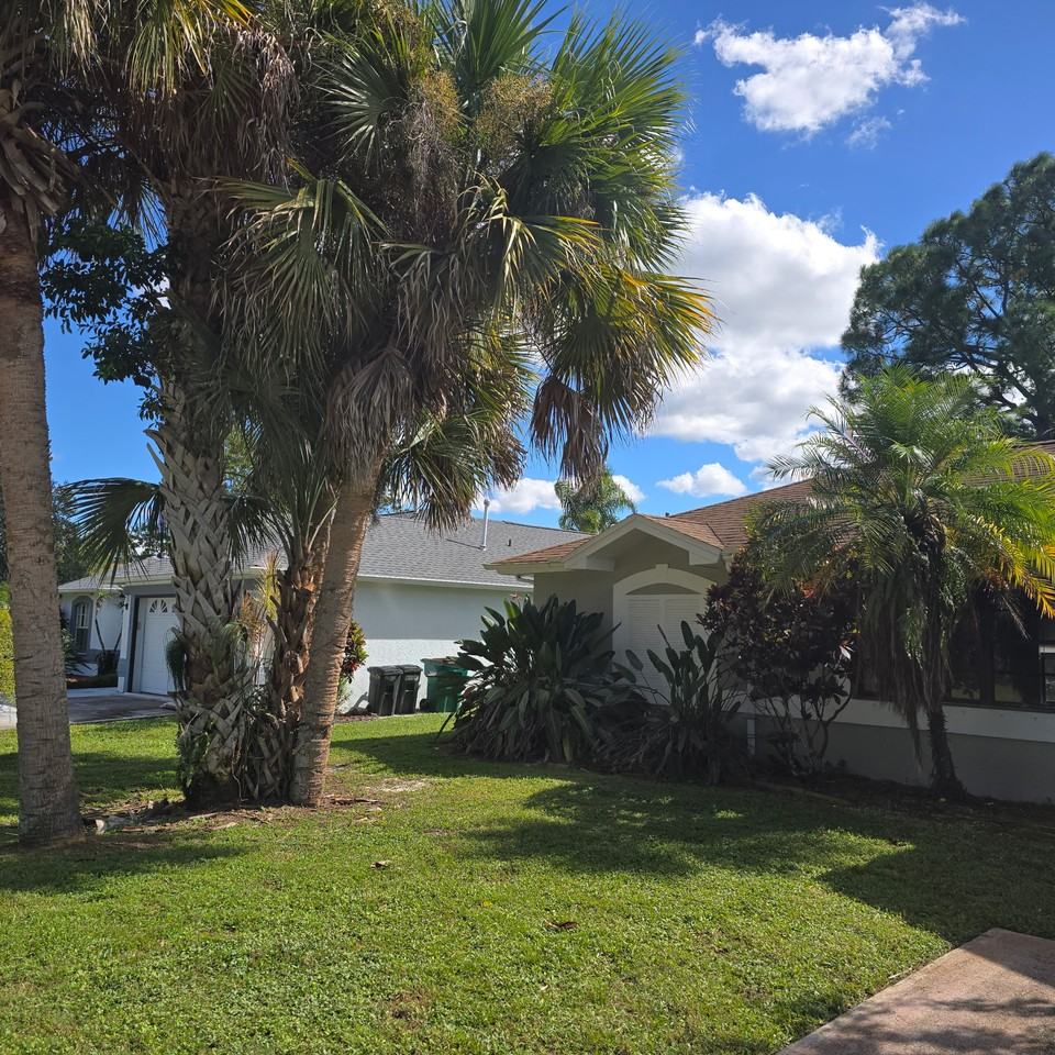 7747 Greenboro Dr - Photo 2 of 27