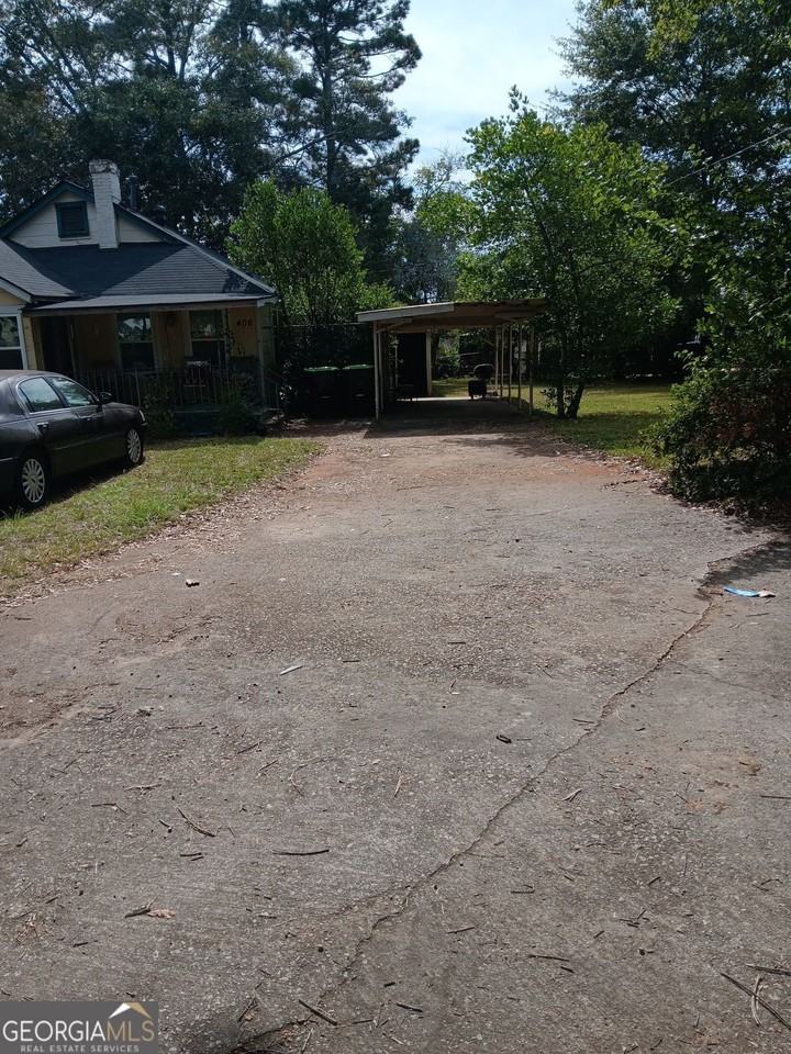 406 Brookwood Dr - Photo 3 of 7